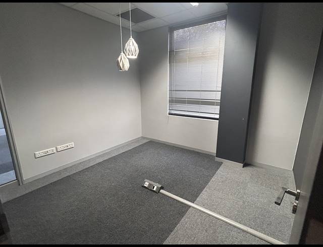 600M² OFFICE TO LET IN MENLYN